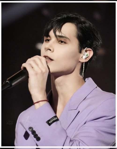 利路修 リルーシュ のプロフィールは 不機嫌動画やかっこいい画像まとめ トピblo