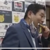 【動画】河村たかし名古屋市長がソフトボール後藤希友投手の金メダルを噛む！「気持ち悪い」「あり得ない」と非難殺到！